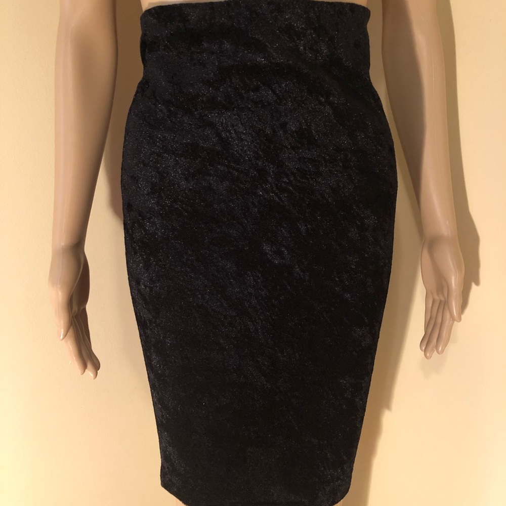 Rue21 Velvet skirt